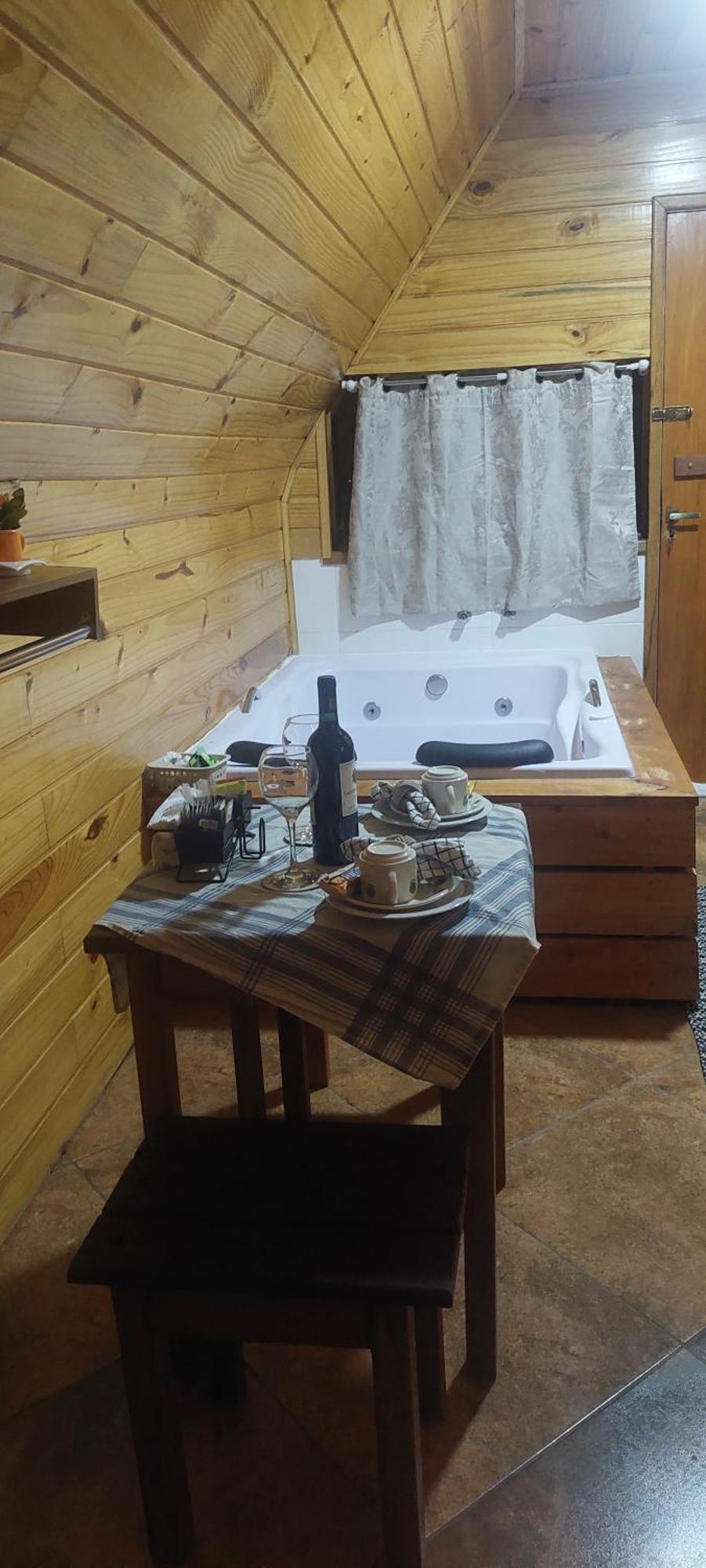 Chale Com Hidromassagem Da Vick Ξενοδοχείο Campos do Jordão Εξωτερικό φωτογραφία